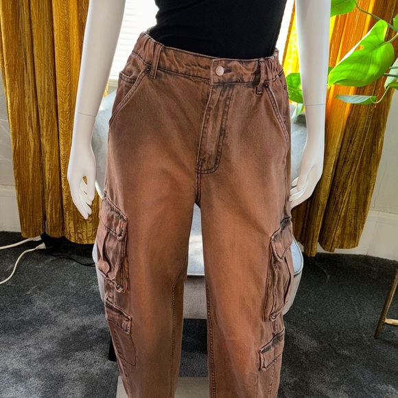 BDG Rust-Toned Denim Pants with Contrast Stitching - Picture 3 of 15
